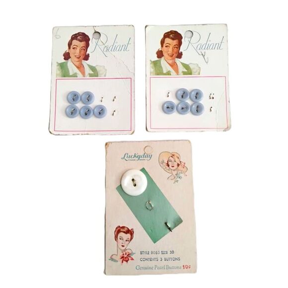 30s 40s Lot Vintage Button Cards, Mother of Pearl & Blue Plastic - Picture 1 of 1